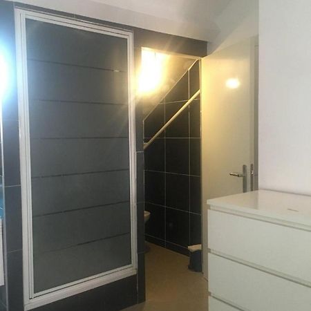 Room Near The Center With Bathroom And Kitchen Brussel Buitenkant foto
